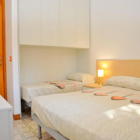 Adorable Seaside Flat For 4 Guests - Beahost アパート