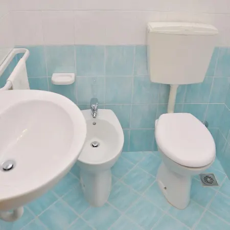 アパート Adorable Seaside Flat For 4 Guests - Beahost ビビオーネ
